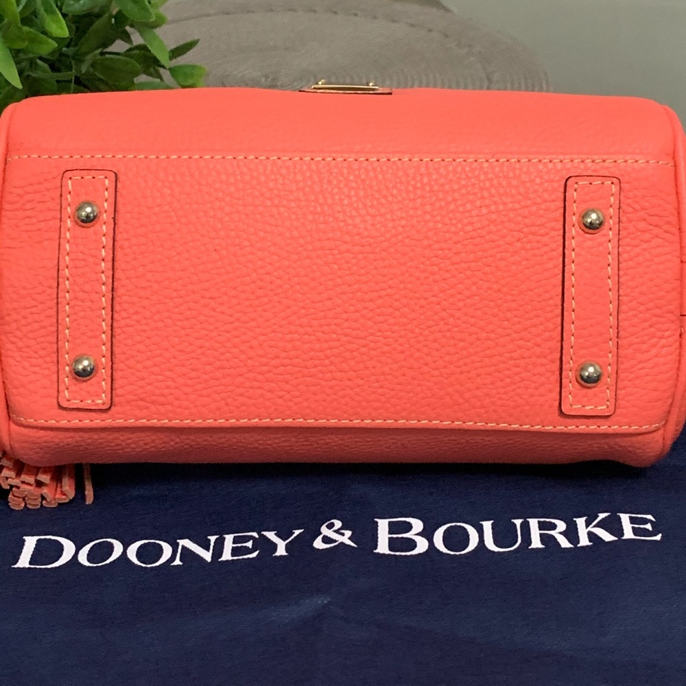 ‼️SALE‼️Dooney & Bourke Coral Tassel Shoul… - Picture 9 of 9